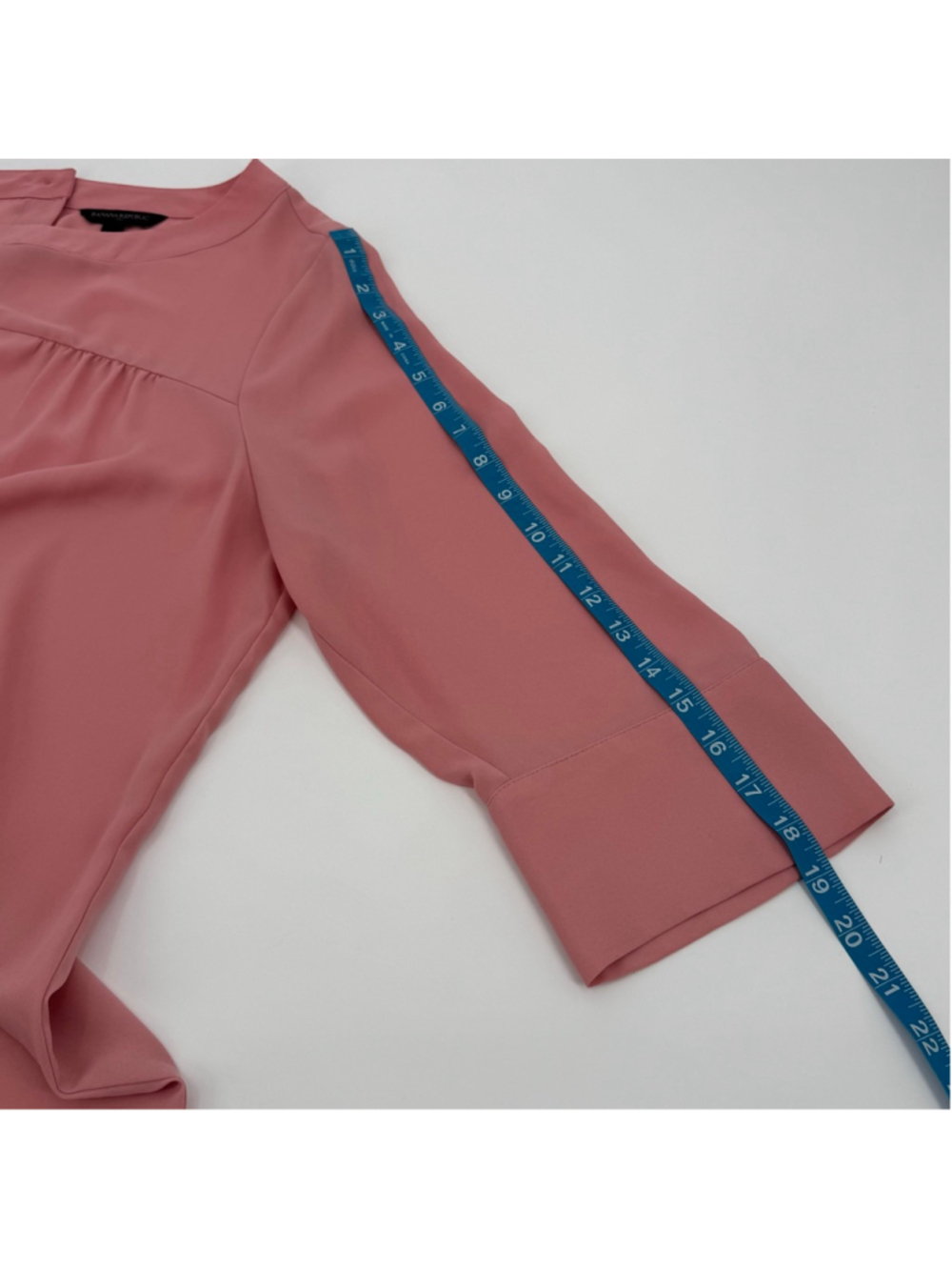 Banana Republic Pink Button Back Blouse L - Picture 8 of 8